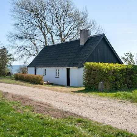 Holiday home Ose - 50m From The Sea In Se Jutland By Interhome