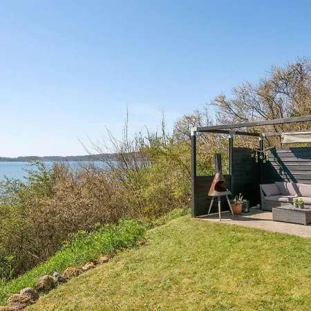 Holiday home Ose - 50m From The Sea In Se Jutland By Interhome