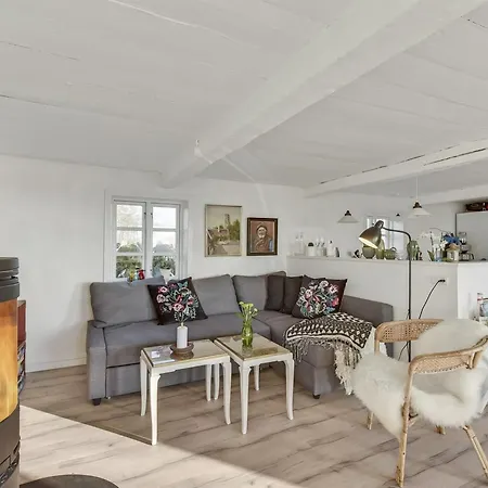 Ose - 50m From The Sea By Interhome